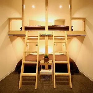  Hostel Nest